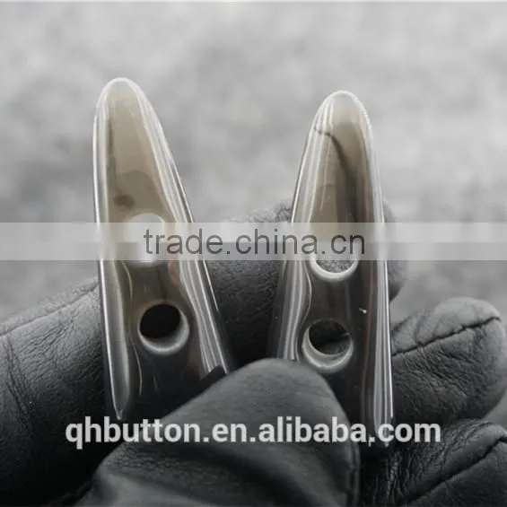 CHINESE FASHION RESIN HORN TOGGLE BUTTON FOR COAT