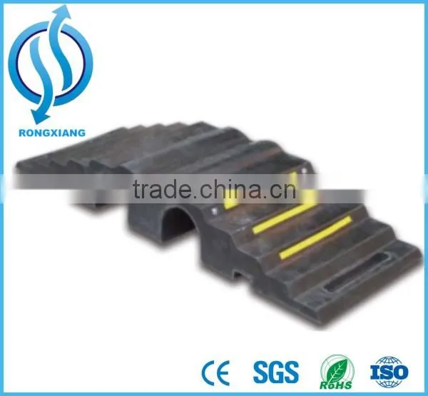 Rubber Cable Ramp Hose Bridge photo-3