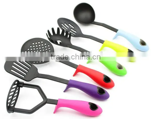 2015 New Nylon Kitchen Utensil Set With Revolving Holder for Restaurant photo-5