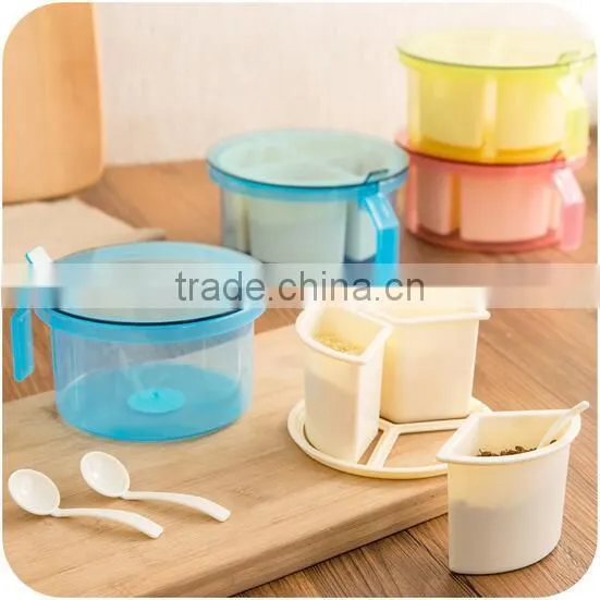 New Design 4 Cases Round Plastic Spice Bottles Wholesale Spice Box Seasoning Box photo-4