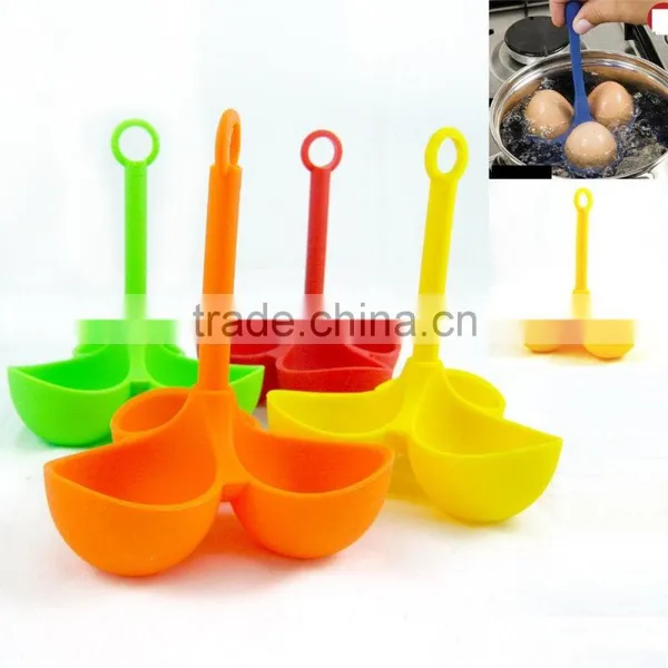 Silicone Rubber Egg Cup 3 Eggs Stand Novelty Egg Holder Easy Boiled Egg Tool photo-3