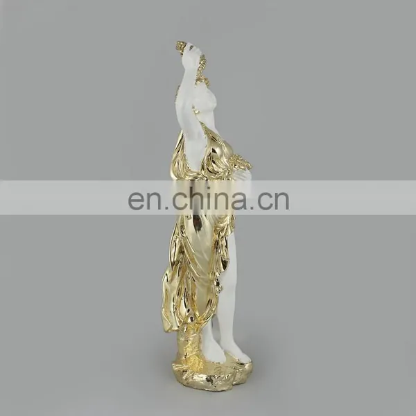 Lovely Polyresin Figurine photo-4