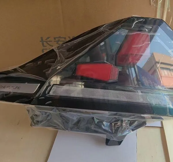 Задние фонари Changan Deep Blue SL03