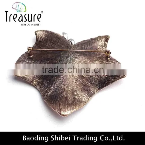 2015 Wholesale Fashion New Model Hot Selling Maple Shape Rhinestone Alloy Brooch photo-6