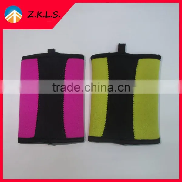 Neoprene Cup Bottle Sleeve With Magnet And Carabina photo-3