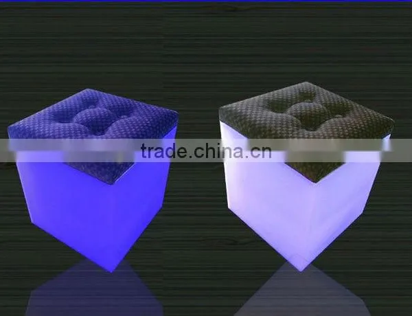 Modern Fashion Solar Powered Colorful Lighting Plastic LED Cube for Sale photo-2
