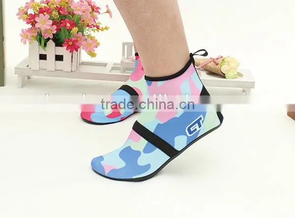 Whole Sale Fashionable Summer Beach Breathable Yoga Shoes photo-2