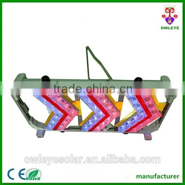 Solar-powered Led Synchro Flashing Arrow Warning Signal photo-2