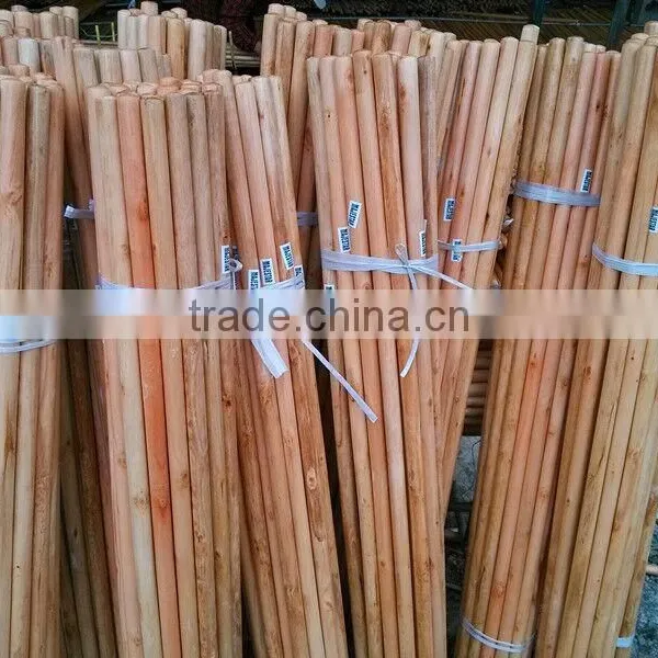 Cheap Italian Screw Varnished Wooden Broom Stick photo-2