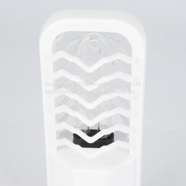 Mini Sterilizing Lamp for Cars New Style Germicidal Lamp photo-3