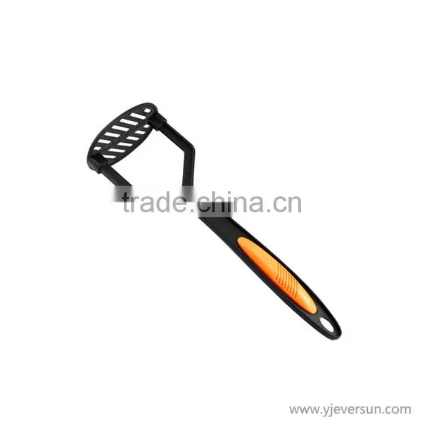 2015 Hot sale Kitchenware tools plastic potato masher wholesale price