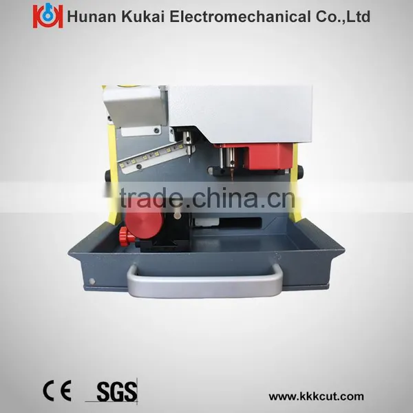 Promotion ! Car Key Cutting Machine English Version SEC-E9 Key Cutting Machine Duplicate Key Cutting Machine With CE Approved photo-3