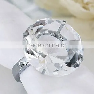Elegant Crystal Diamond Napkin Ring