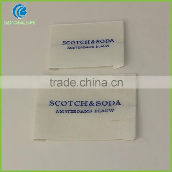 China Customized Brand Name Fabric Cloth Garment Label Woven Cheap Clothing Labels photo-4
