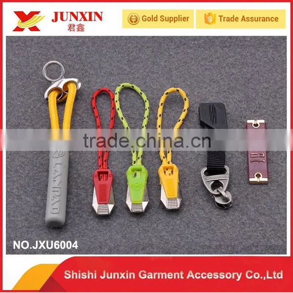 2016 Custom Colorful Zipper Puller