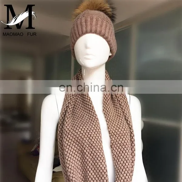 Thick Soft Shawl Fashion Winter Raccoon Fur Pom Hats Long Collar Scarf Hat Glove Sets photo-5