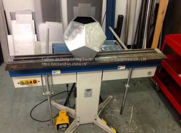 China High Efficiency Electromagnetic Sheet Metal Bending Machine/manual Sheet Metal Press Brake photo-5