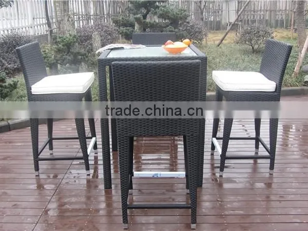 Outdoor/Indoor Furniture Rattan/Wicker Patio Bar Set photo-3