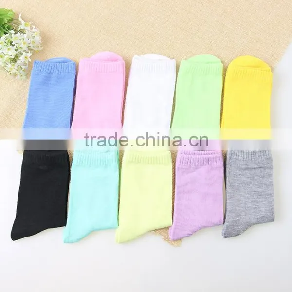 Zm43180a Competitive Price High Quality Printing Cartoon Socks Young Women Kinitted Sock photo-4