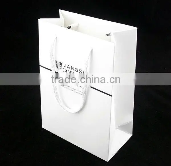 Shopping Paper Bag Printing Logo With Flat Twill Handle photo-3
