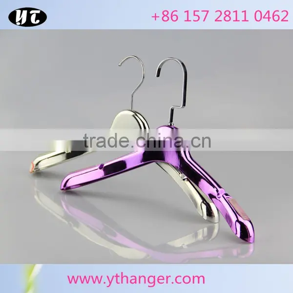 Wholesale Electronic Plated Hanger With Antislip Notch for Clothes photo-3