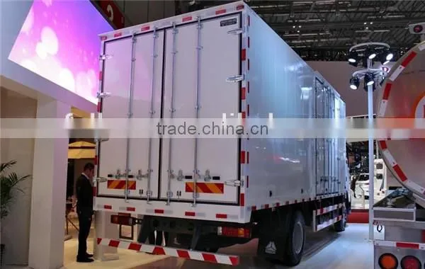 SINOTRUK T5G MAN Engine 280HP Euro5 4X2 10 Ton Box-Type Goods Vehicle photo-3