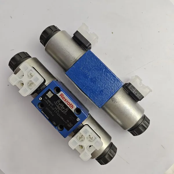 Rexroth Proportional Directional Valve R900926975 4WRA6W30-2X/G24N9K4/V-589 photo-4