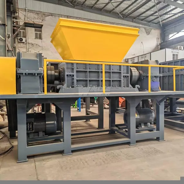 Mobile Car Body Dual-Shaft Shredding Production Line, Plastic Drum Shredding Production Line