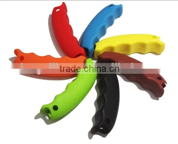 2015 Dongguan heat/hard resistant flexible multi-functional cookware silicone hot handle holder