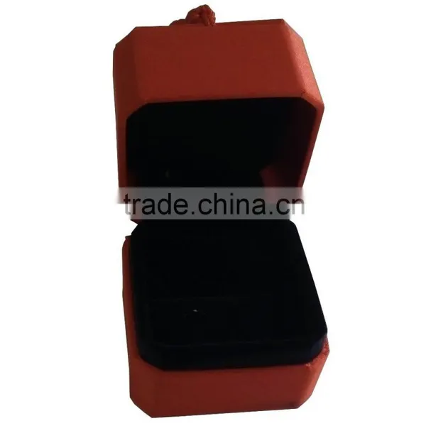 Vintage Embroidery Paper Ring Box photo-2