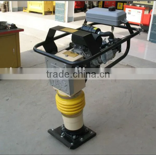 Gasoline Type Battering Rammer