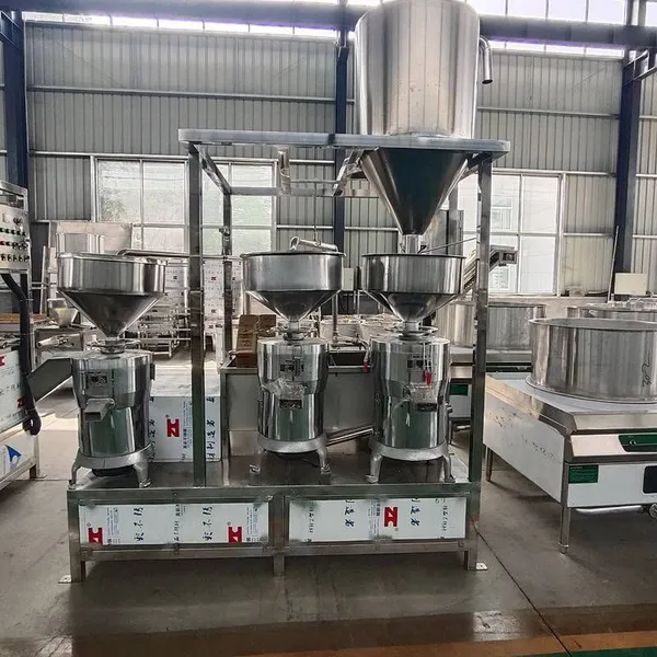 Automatic Vacuum Soybean Milk Grinder With Horizontal Dreg Stirring and Separating Equipment for Pulp and Dreg Separation photo-2