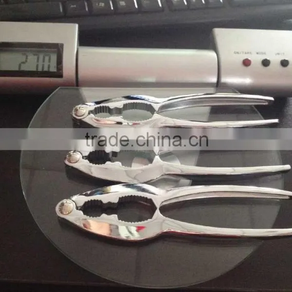 Wholesale Top Quality Save Labour Quick Nut Crackers,Clamp Nut , Nut Opener. Walnut Crackers photo-2