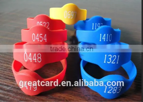 Waterproof NFC 13.56 MHz Silicone Rfid Wristband Bracelet With QR Code for Swimming Pool photo-3