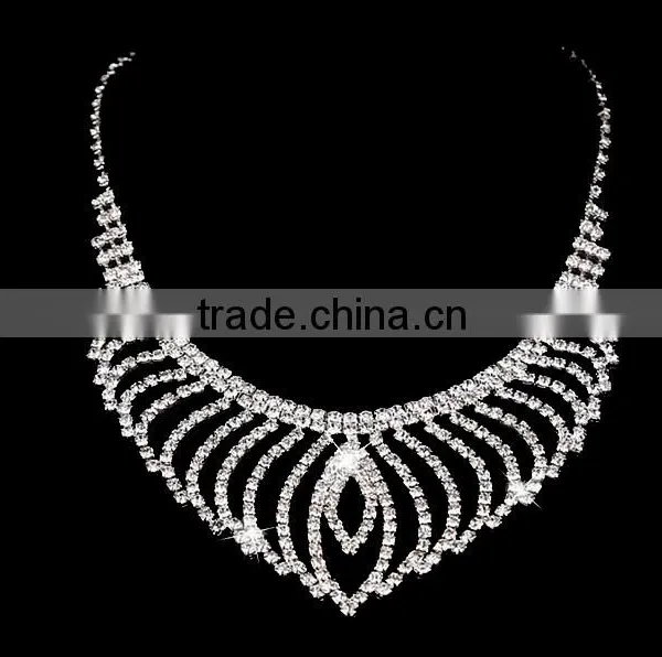 High Quality Fashion Model Elegant Bride Jewelry Set Big Statement Necklace Earring photo-3