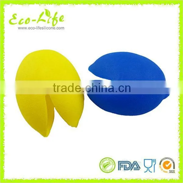 Soft Silicone Juicer, Fruit Lemon Kitchen Squeezer Tool, Juice Maker photo-3