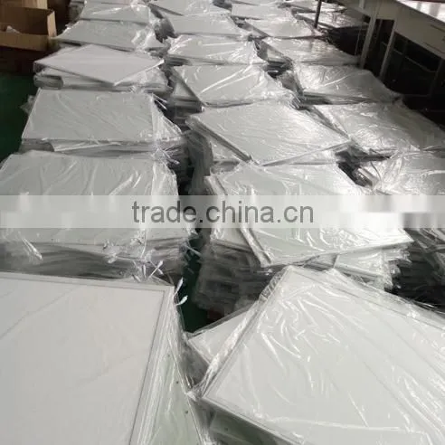 High Quality 32W 36W 40W 48W 72W Ceiling LED Panel Light Lamp With CE RoHS Certification photo-4