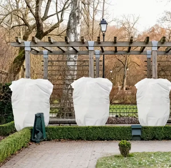 Breathable Plant Frost Cover for Garden Cold and Freeze Protection photo-4