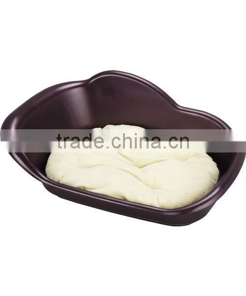 plastic cat beds