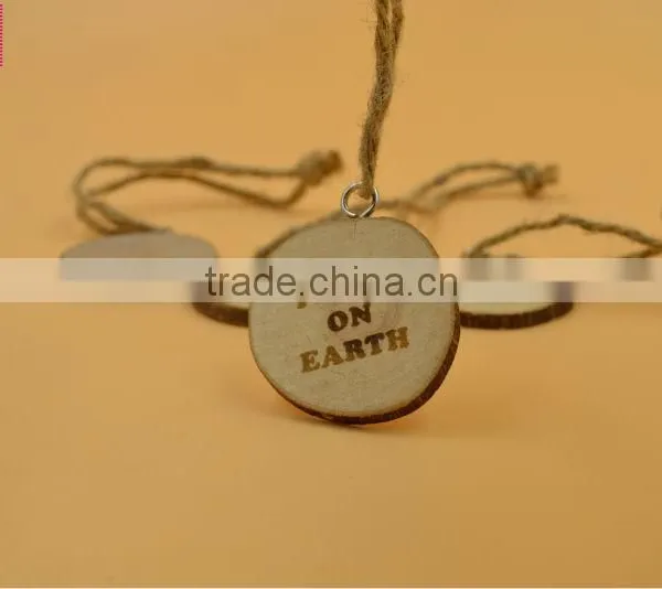 2015 New Design Die Cut Christmas Wood Key Chain photo-4