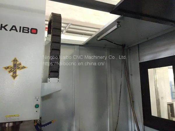 China Used Cnc Vertical Automatic Working Machining Center photo-3