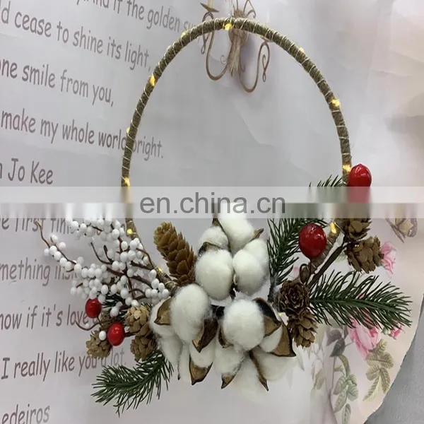 Christmas Pinecone/Cotton And Berry Wreath Copper Wire String Light photo-2