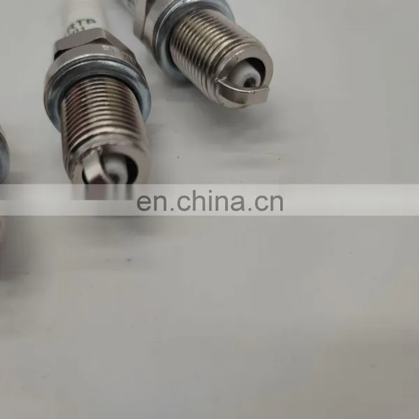 Engine Alloy Spark Plug is Suitable for 2.4L 2.0L K7 4-cylinder Automobile Engine