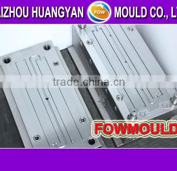 2015 High Quality 4 Cavities Handle Injection Mould for Manufacturing