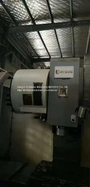 Taiwan UNIQUE 850 Vertical Machining Center photo-3