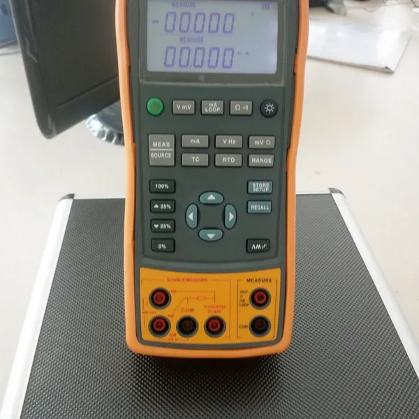 Multifunctional Process Calibrator