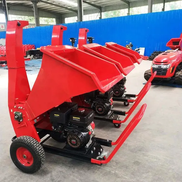 Small Diesel Drives Leaf and Tree Branches Crusher for Home Use photo-4