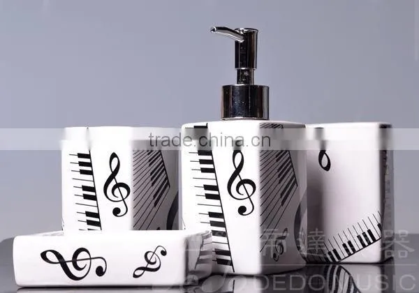 2015 Music Note Bathroom Set