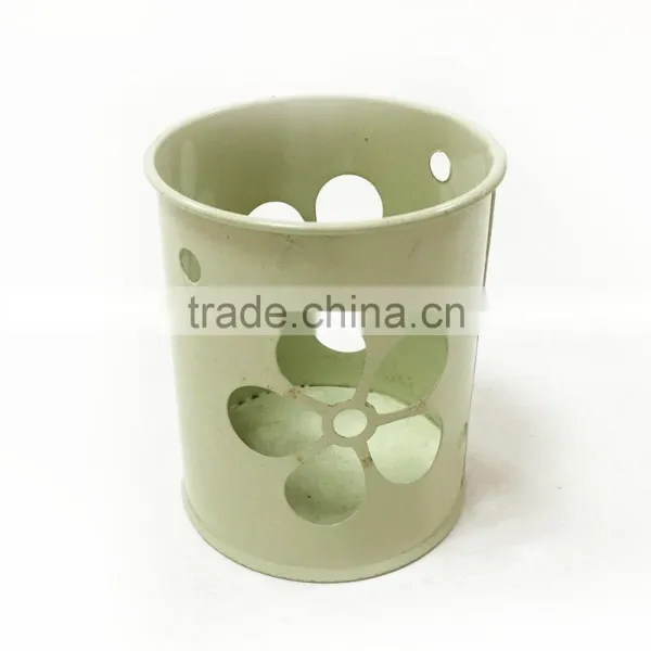 Small Easter Pail Tin With Wire Handle photo-4