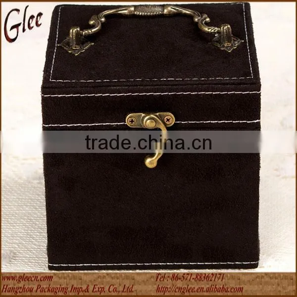 Vogue Custom Velvet Cloth Jewelry Box/case photo-3